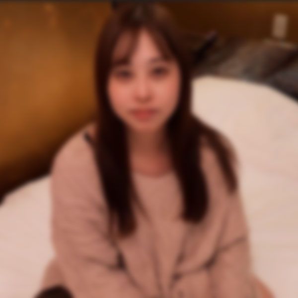 FC2-PPV-4623728 ※15日內77%折扣※【真實性愛】【露臉】【中出】為了替義父的債務代償,被差出的S級人妻有可愛的臉蛋和平衡的身材,感度也很好