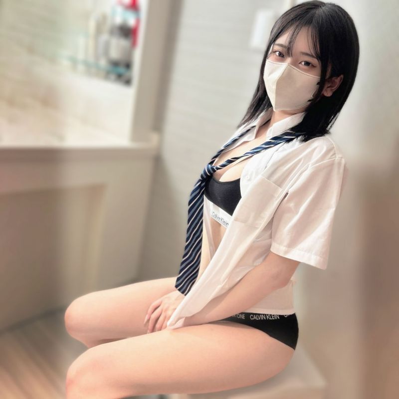 FC2-PPV-4548618 高個子女孩。穿著運動內衣的夜間運動會。屁股和私處滿滿的精液