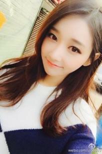 弈思月(yisiyue)人个资料微博生活照,弈思月 图片写真集