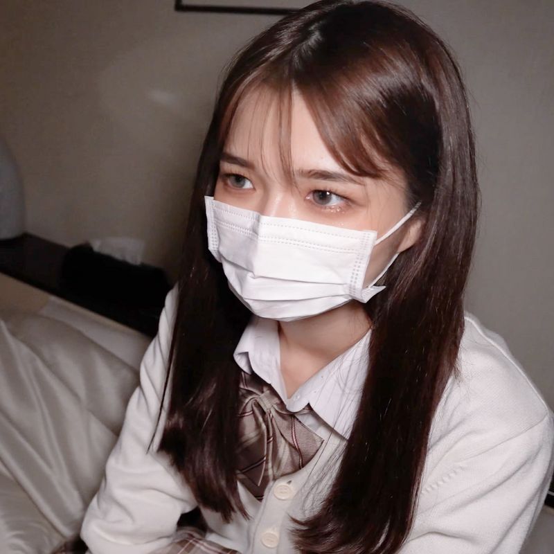 FC2-PPV-4513911 在沖繩被發掘演出廣告而話題的新人偶像　居然在FC2極秘出演！然後禁斷的初無套中出演藝界引退的危機！？