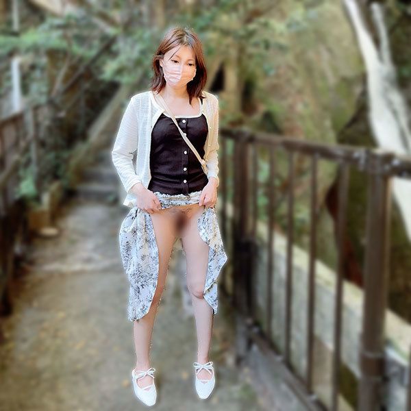 FC2-PPV-3843918 ※24日前930pt※【野外．自拍】［前半］某觀光地露出青姦※即使知道場所也不要在評論等處寫上！！