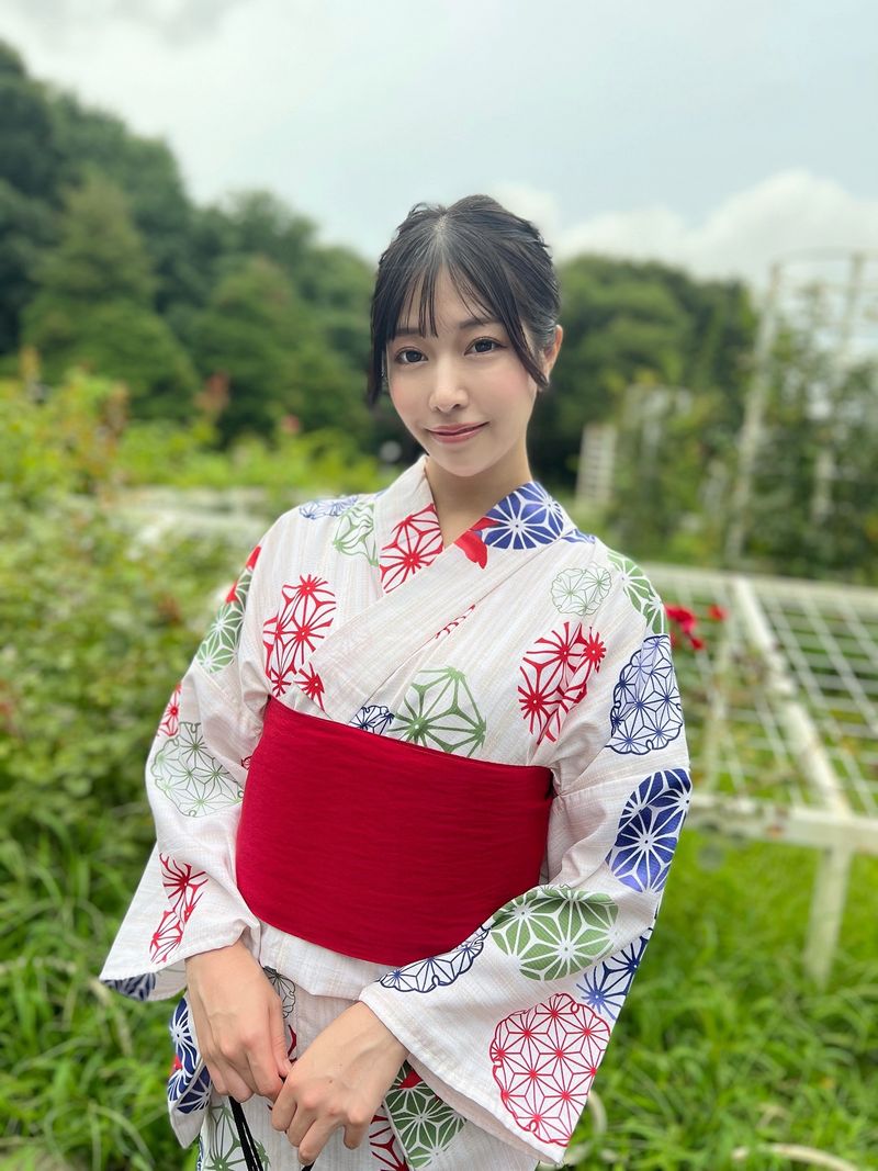 FC2-PPV-3069915 超可愛青山學院大生日葵 暑假時夢般浴衣約會!在旅館濃厚中出性愛激烈拍攝!!