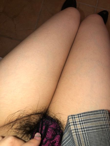 FC2-PPV-3476701 [期間限定大放出!10000pt➡1980pt][露臉]〈初中出〉黑髪美小女Ｊ系(18) 只要喜歡的話可以交縁上等！展現清純的華麗肉體對淫蕩小穴擅自播種大量中出♪