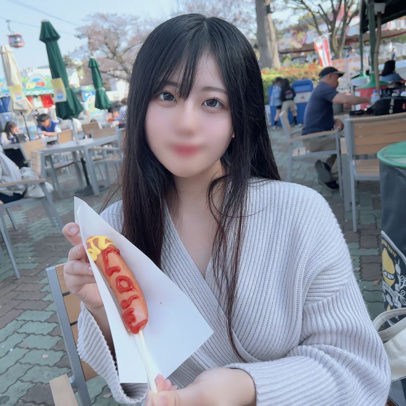 FC2-PPV-4545557 露臉！！三天限定！！從學校放學後瞬間變態的變態女大學生在封閉空間裡害羞地卻大膽地露出，沉溺在快感之中！！對著變態女連日求著視姦與露出願望，連續兩次無套內射！！