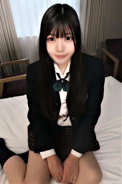 FC2-PPV-3197498 [期間限定大放出!15000pt➡1980pt][中出2連發]懷孕必至Ｊ③羅莉臉蛋「個人觀看用」說好後拍攝的影片來賣♪禁斷的畢業前小穴無套插入！直到蛋蛋都乾掉般發射