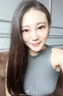 莫雅淇(Yaki)人个资料微博生活照,莫雅淇 图片写真集