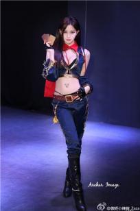 Zaza(傲娇小辣椒)人个资料微博生活照,Zaza 傲娇小辣椒 麻生萝拉图片写真集