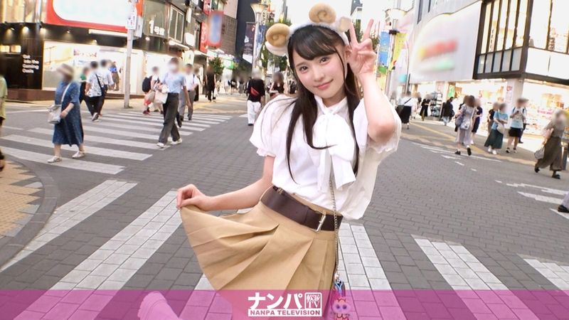 200GANA-2959 真正搭訕、初次拍攝。 1992 可愛臉蛋與黑森林陰毛。黑髪雙馬尾。自稱『池袋第二可愛的女孩』在女孩子酒吧裡玩著被帶到店裡,然後做了一些事情(舒爽)