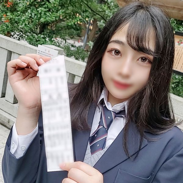 FC2-PPV-2796494 與不擅長拒絕的文化部文靜女學生約好放學後約會。我的美少女女友無套內射!!沉浸在優越感的放學後…