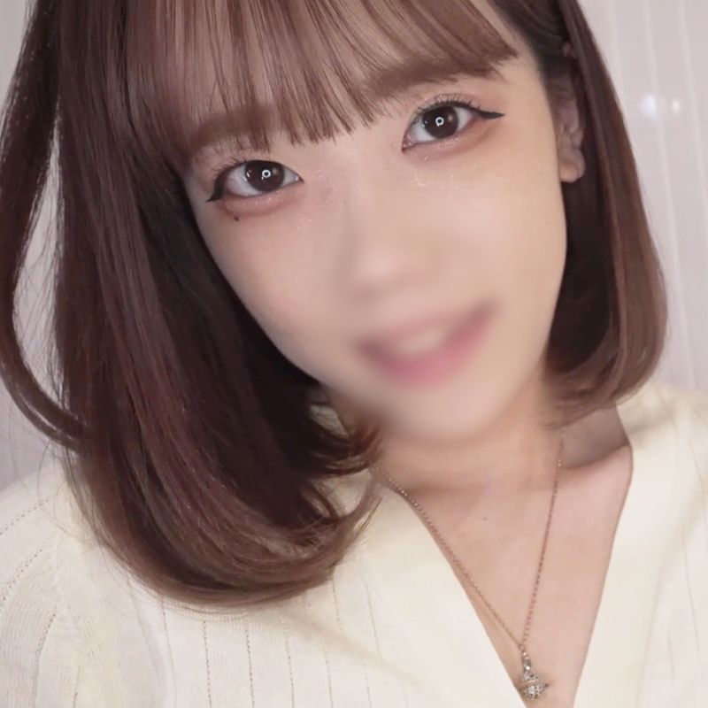 FC2-PPV-4666051 【高傲/矮小】清純的鄰居，因為性慾不滿又來訪，將精液射進她那小小的光溜溜陰道