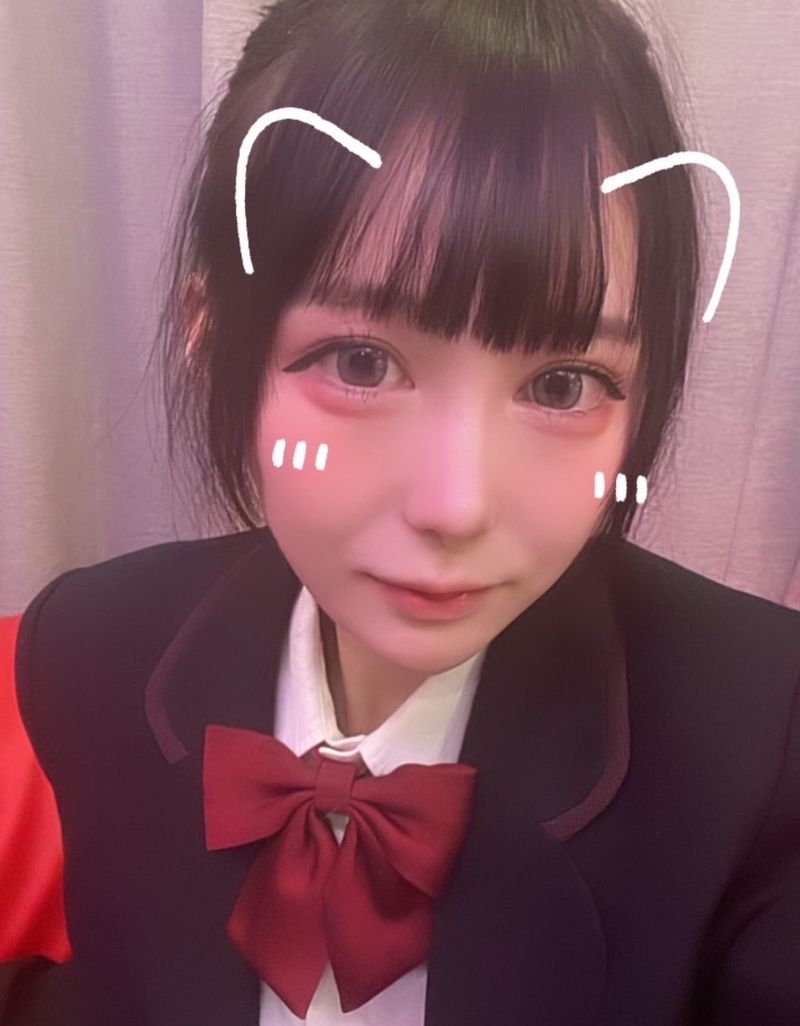 FC2-PPV-3991751 ZIP特典有【無】冬◯服角色扮演 苗條 地下偶像雛 20歳着衣中出 11作品目