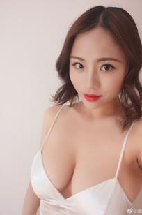 迪爱儿(Aier Di)人个资料微博生活照,迪爱儿 图片写真集