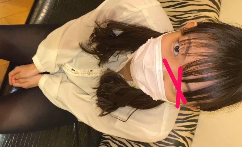 FC2-PPV-4556129 （露臉）可愛學生妹清純18歲！肛門、臉射、中出！特別版