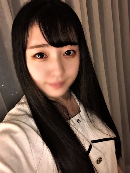 FC2-PPV-3138729 ［※緊急發售][※期間限定大放出！20000pt⇒1980pt]〈清純無垢的素人正妹」今年最後的無套中出2連發！「果然、這妹子太可愛了～小穴也很爽～