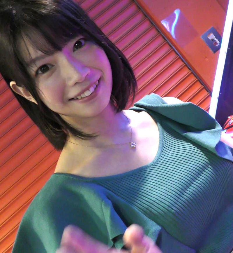 FC2-PPV-3881706 【今年最後作品・6部大容量】與黑髮鮑伯頭F罩杯美女度過的夏日時光