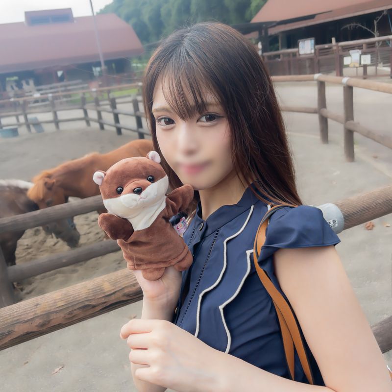 FC2-PPV-4559771 露臉！三天限定！沒想到竟然再次遇到她…從制服時代到現在，不僅F罩杯的美乳成長，她的美貌和白皙美體也變得更加迷人，她那滿是痛苦表情的模樣真是太美了