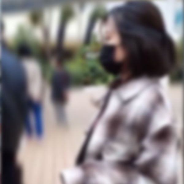FC2-PPV-4578043 【露臉中出】認識的妹妹來東京生活困頓了,我跟她談了一下,說只要不告訴哥哥,就答應拍片了