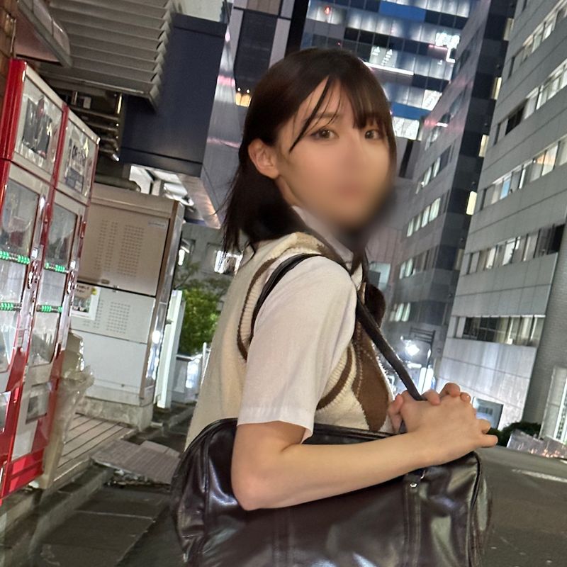 FC2-PPV-4525387 超過門限的18歲,為了承擔責任,一起住一晚並中出,永久保存的4K盤送付