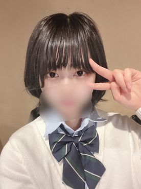 FC2-PPV-3562148 SS級！2005年出生D罩杯！純白光滑肌膚比模特兒更出色的身材、、、