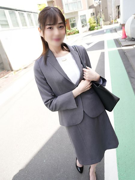 FC2-PPV-3764395 ※初回數量限定※【据耳語、不可避】理性飛走「小惡魔過頭」新人部下桃（２４）