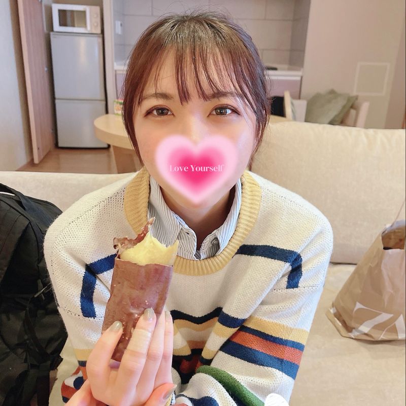 FC2-PPV-3157505 超敏感的美女大學生　子種汁與感情滿溢出戀人感覺的觸摸愛