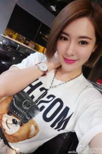 胡然(Sharon)人个资料微博生活照,胡然 图片写真集