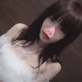 FC2-PPV-4548379 【緊緻小穴無套中出】害羞的獸系寵物店店員為了買禮物給男友，害羞地賺錢PART 2。特別版：第一次手淫射精！