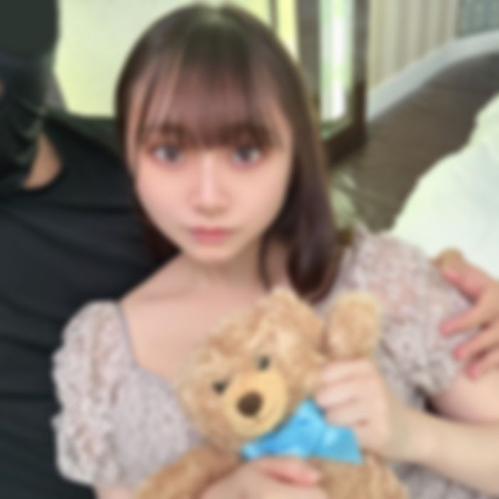 FC2-PPV-4557905 神乳!!奇跡的爆乳H罩杯美身材主人鈴醬。奉獻口交後,總共7種體位連續高潮連續內射幹砲♡