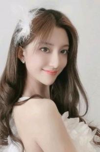 林文文(Lin Wen Wen)人个资料微博生活照,林文文 图片写真集