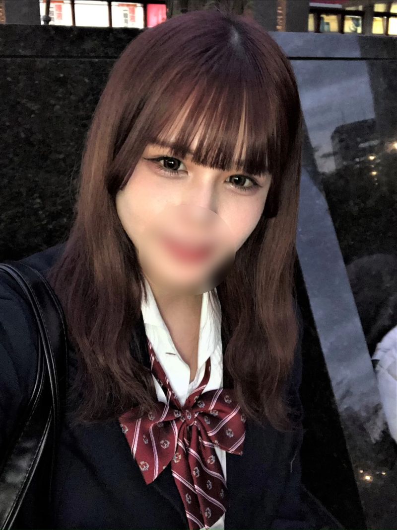 FC2-PPV-3172160 [※期間限定大放送!20000pt⇒1980pt][中出4發射]〈超可愛沉穩系S級10代〉全裸×制服×無套抽插！不知世事的FJ系小穴深處沉默中出！