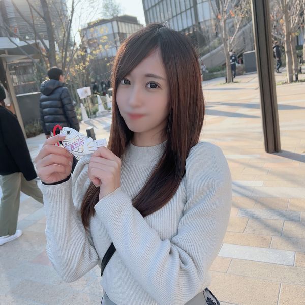 FC2-PPV-4342856 初拍、露臉!!直到明天限定!!像女末一樣可愛又順從的女子,隨著抽插而溢出的愛液和淫靡的聲音和眼神...感覺羞恥心的潮吹感度出眾的淫亂美女,兩次無套中出!!
