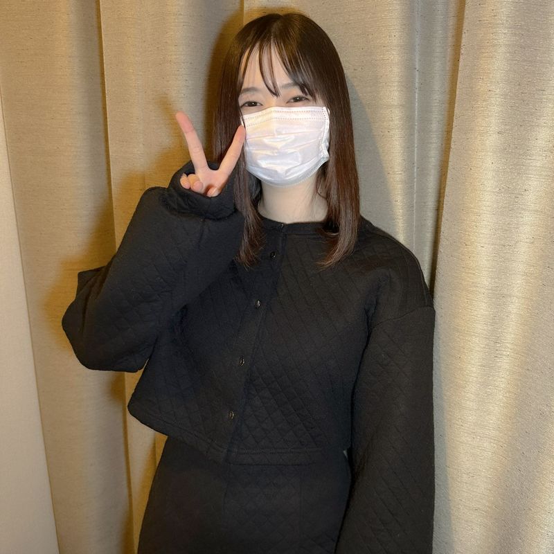 FC2-PPV-3229611 期間限定1480日圓 嚴禁被發現!!F乳白皙淫蕩身軀素人妹子口交吞精&久未做愛破壞處女膜中出性愛!!